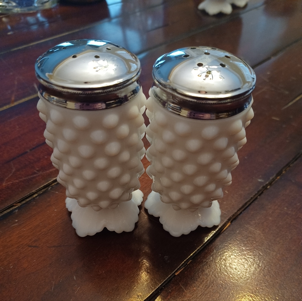 Fenton Hobnail Milk Glass Salt And Pepper Shakers